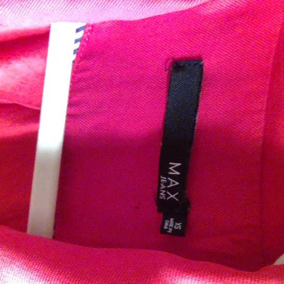 Red Jacket - Picture 5 of 6